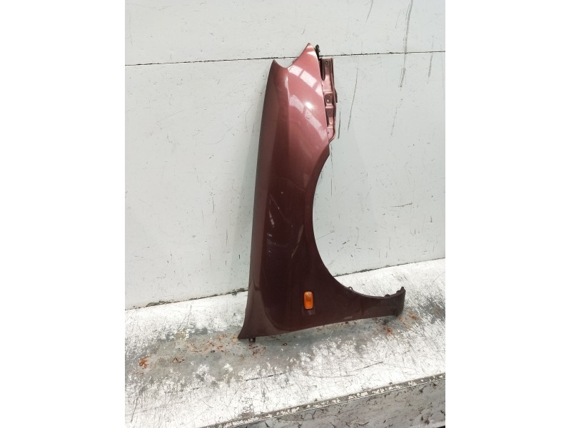 Recambio de aleta delantera derecha para nissan primera hatchback (p11) 1.8 16v referencia OEM IAM   