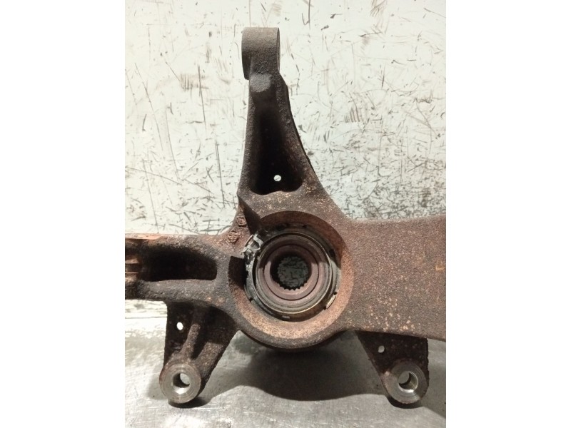 Recambio de mangueta delantera izquierda para renault megane ii sedán (lm0/1_) 1.5 dci (lm0f, lm0t, lm2b) referencia OEM IAM   