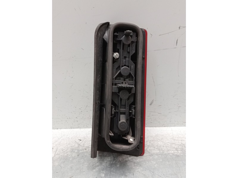 Recambio de piloto trasero izquierdo para opel combo furgoneta/monovolumen 1.3 cdti 16v referencia OEM IAM   