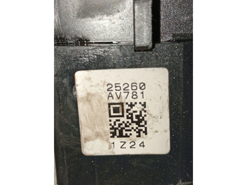 Recambio de mando limpia para nissan micra ii (k11) 1.0 i 16v referencia OEM IAM 25260av781  