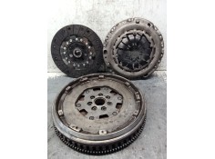 Recambio de kit embrague para nissan qashqai (j10) referencia OEM IAM 8200450217 8200926719 8200450219