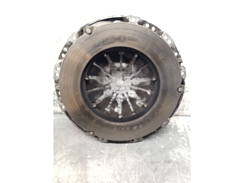 Recambio de kit embrague para nissan qashqai (j10) referencia OEM IAM 8200450217 8200926719 8200450219