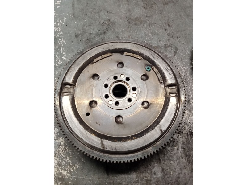 Recambio de kit embrague para nissan qashqai (j10) referencia OEM IAM 8200450217 8200926719 8200450219