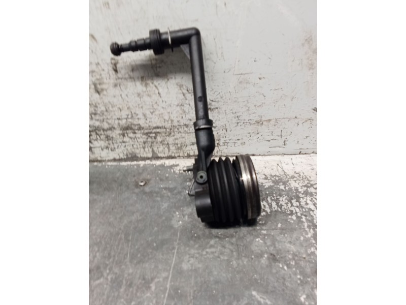 Recambio de bombin embrague para nissan qashqai (j10) referencia OEM IAM BB40530S33  