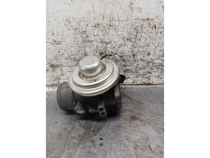 Recambio de valvula egr para seat leon (1m1) 1.9 tdi referencia OEM IAM 038129637B  
