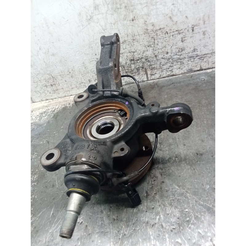 Recambio de mangueta delantera derecha para renault master iii furgoneta (fv) 2.3 dci 110 fwd (fv0r, fv0w) referencia OEM IAM   