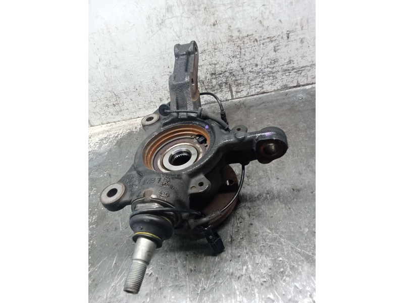 Recambio de mangueta delantera derecha para renault master iii furgoneta (fv) 2.3 dci 110 fwd (fv0r, fv0w) referencia OEM IAM   