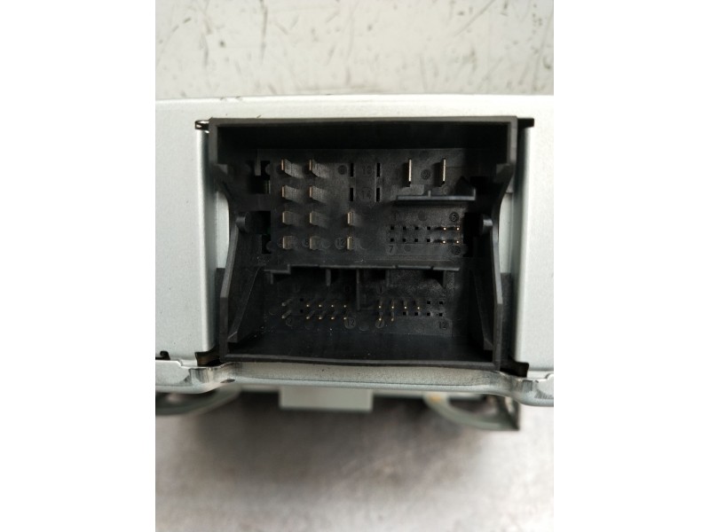 Recambio de sistema audio / radio cd para seat leon (5f1) 1.6 tdi referencia OEM IAM 5F0035871B 2014DJ5424 