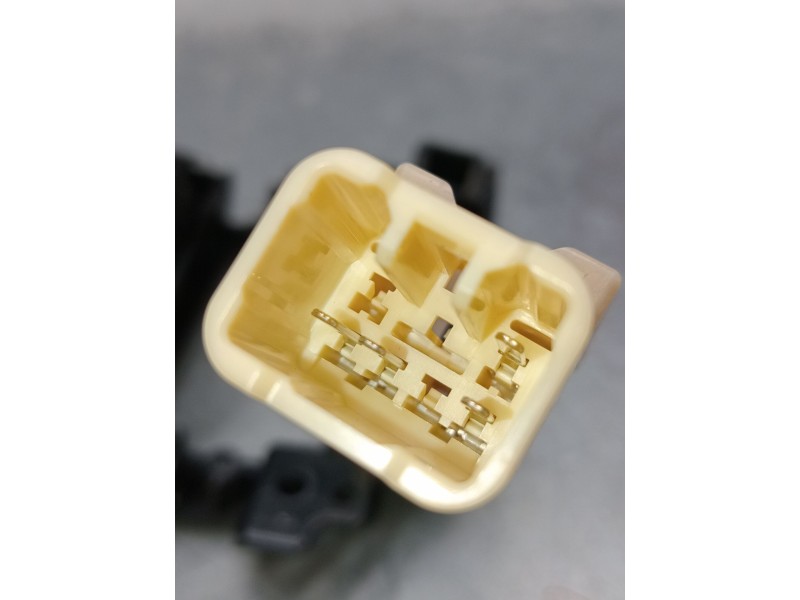 Recambio de mando multifuncion para subaru outback (br) 2.0 d awd (brd) referencia OEM IAM   