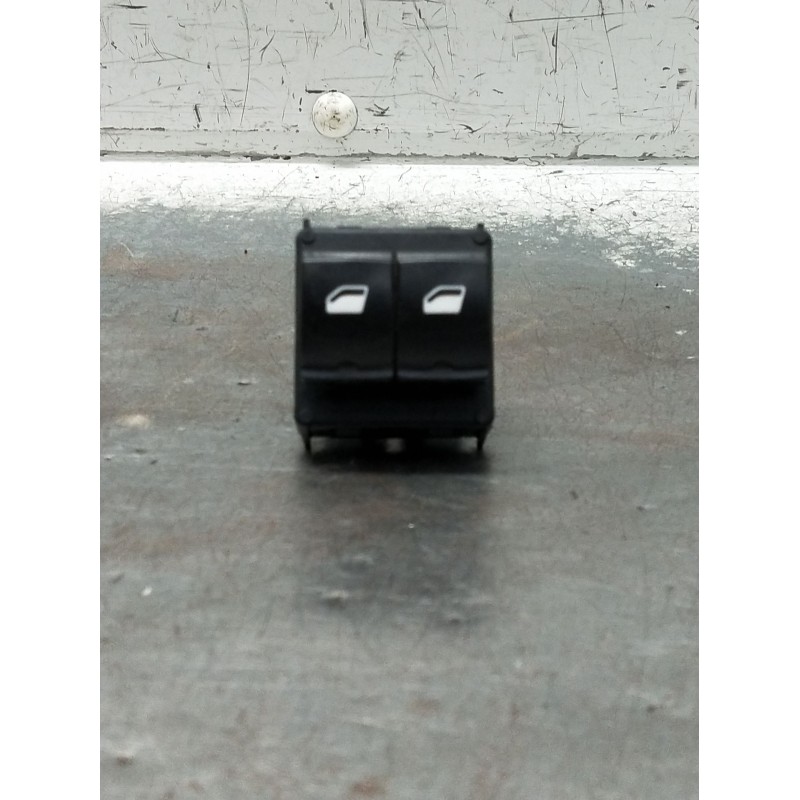 Recambio de mando elevalunas delantero izquierdo para peugeot 208 i (ca_, cc_) 1.6 hdi / bluehdi 75 referencia OEM IAM 96664313Z