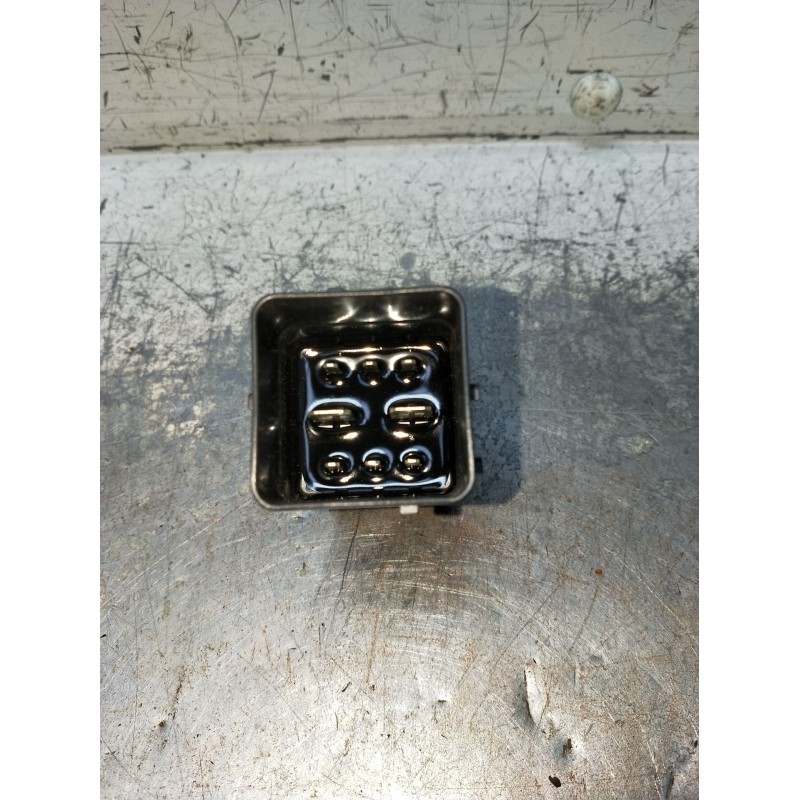 Recambio de caja precalentamiento para peugeot 208 i (ca_, cc_) 1.6 hdi / bluehdi 75 referencia OEM IAM 9803299780 51299058A 