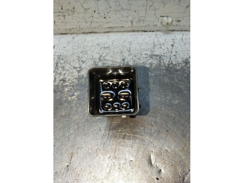 Recambio de caja precalentamiento para peugeot 208 i (ca_, cc_) 1.6 hdi / bluehdi 75 referencia OEM IAM 9803299780 51299058A 