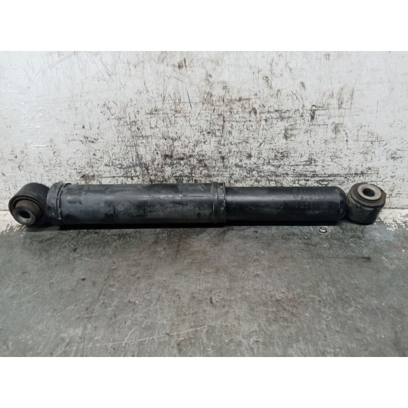 Recambio de amortiguador trasero derecho para renault master iii furgoneta (fv) 2.3 dci 110 fwd (fv0r, fv0w) referencia OEM IAM 