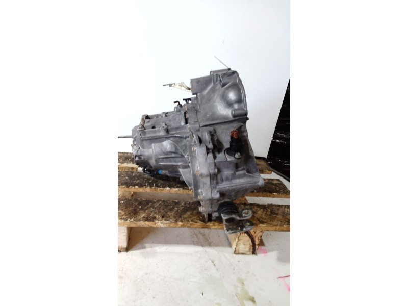 Recambio de caja cambios para nissan micra ii (k11) 1.0 i 16v referencia OEM IAM  5v 