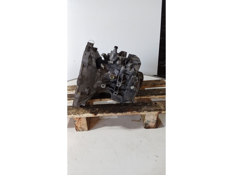 Recambio de caja cambios para opel combo furgoneta/monovolumen 1.3 cdti 16v referencia OEM IAM A12563F17W394 5V 