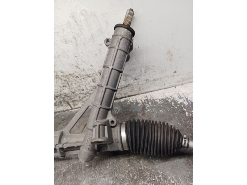 Recambio de cremallera direccion para renault master iii furgoneta (fv) 2.3 dci 110 fwd (fv0r, fv0w) referencia OEM IAM 68200001