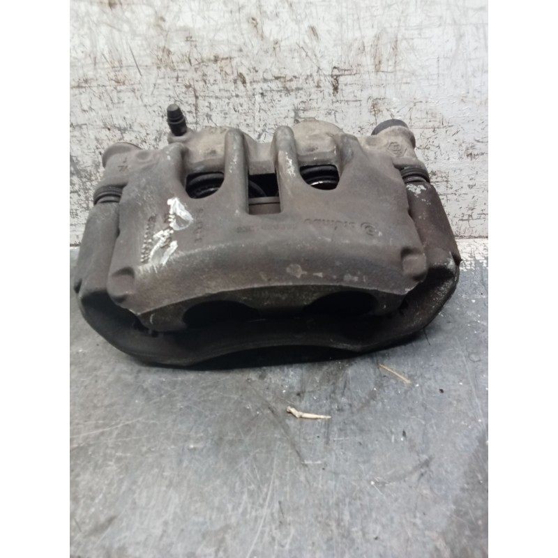 Recambio de pinza freno delantera derecha para renault master iii furgoneta (fv) 2.3 dci 110 fwd (fv0r, fv0w) referencia OEM IAM