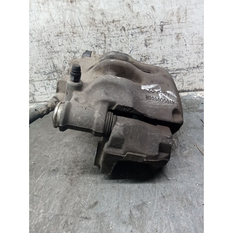Recambio de pinza freno delantera derecha para renault master iii furgoneta (fv) 2.3 dci 110 fwd (fv0r, fv0w) referencia OEM IAM