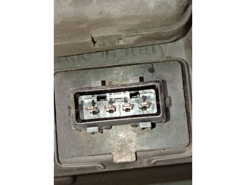 Recambio de faro derecho para fiat brava (182_) 1.9 jtd 105 referencia OEM IAM   