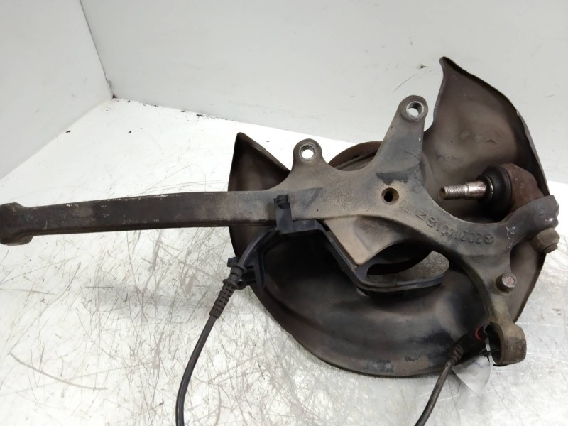 Recambio de mangueta delantera izquierda para mercedes clase c (w202) berlina 220 cdi (202.133) referencia OEM IAM   