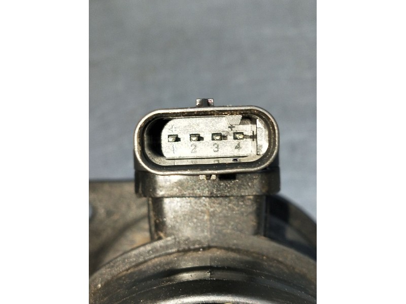 Recambio de caudalimetro para seat leon (5f1) 1.6 tdi referencia OEM IAM 04L906461B 5WK98102 
