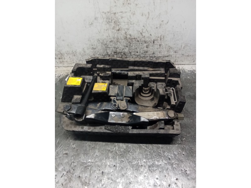 Recambio de gato para renault master iii furgoneta (fv) 2.3 dci 110 fwd (fv0r, fv0w) referencia OEM IAM   