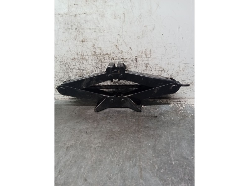 Recambio de gato para nissan micra ii (k11) 1.0 i 16v referencia OEM IAM   