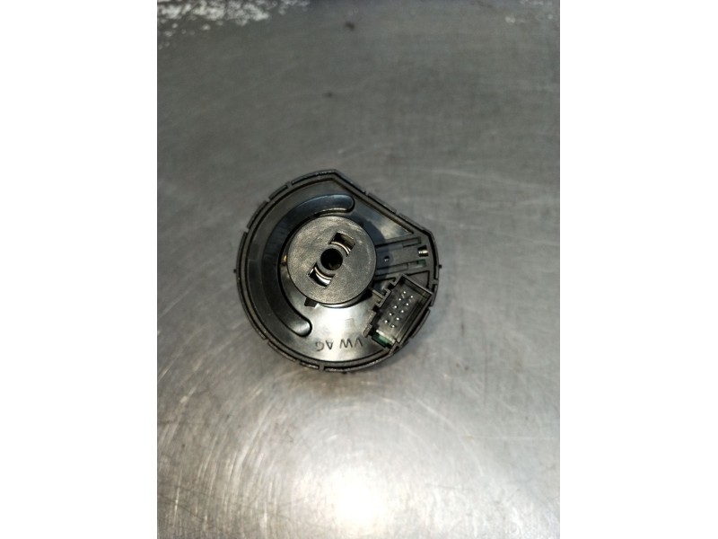 Recambio de mando luces para seat leon (5f1) 1.6 tdi referencia OEM IAM 5G0941431T 10095082 