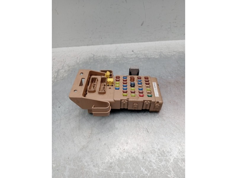 Recambio de caja reles / fusibles para subaru outback (br) 2.0 d awd (brd) referencia OEM IAM 82201AJ000  