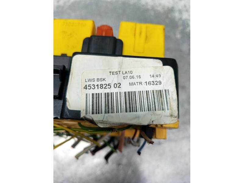 Recambio de caja reles / fusibles para peugeot 208 i (ca_, cc_) 1.6 hdi / bluehdi 75 referencia OEM IAM 9804846880 A006C801 4531
