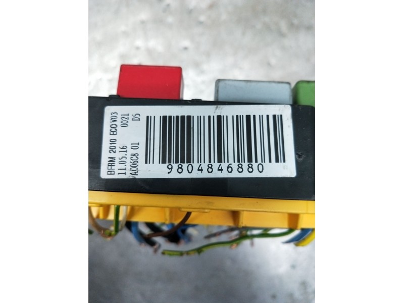 Recambio de caja reles / fusibles para peugeot 208 i (ca_, cc_) 1.6 hdi / bluehdi 75 referencia OEM IAM 9804846880 A006C801 4531