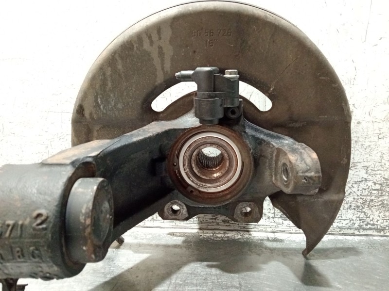 Recambio de mangueta delantera derecha para saab 9-3 cabriolet (ys3d) 2.0 i referencia OEM IAM 93276618 5056726 