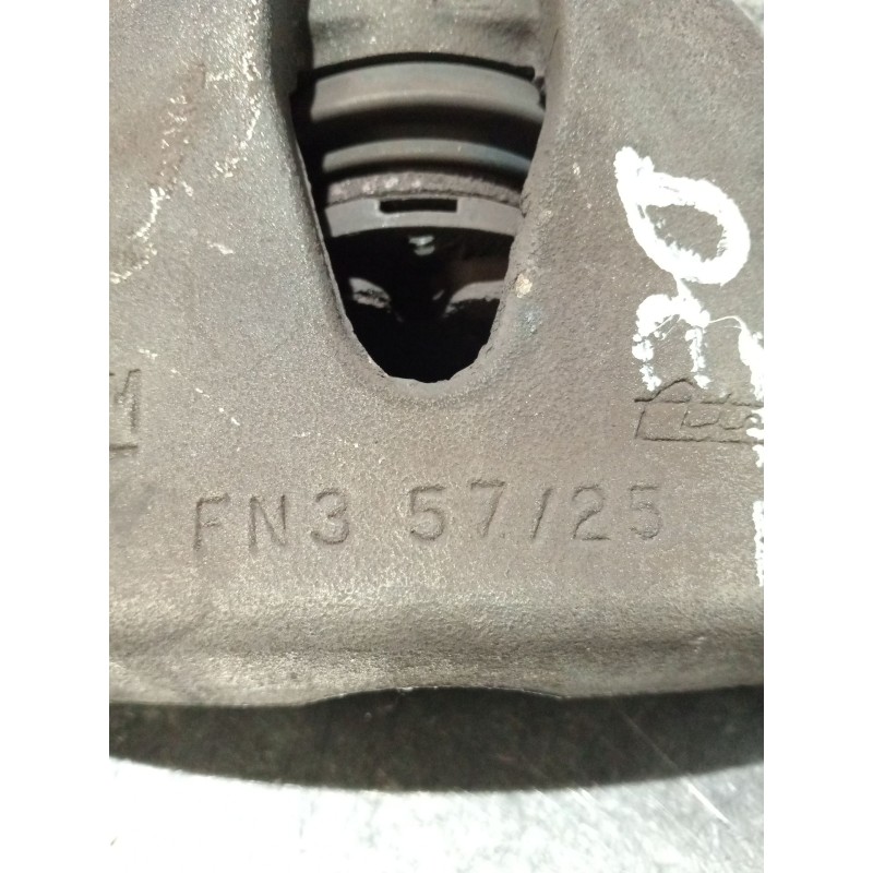Recambio de pinza freno delantera derecha para saab 9-3 cabriolet (ys3d) 2.0 i referencia OEM IAM FN35725  