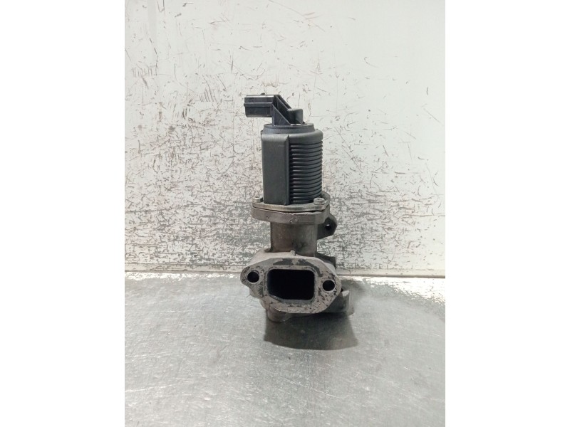 Recambio de valvula egr para opel combo furgoneta/monovolumen 1.3 cdti 16v referencia OEM IAM 55201144 70002019 