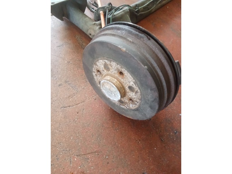 Recambio de puente trasero para renault clio ii (bb_, cb_) 1.5 dci (b/cb08) referencia OEM IAM   TAMBOR