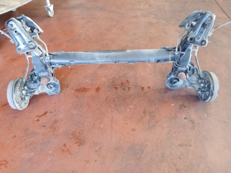 Recambio de puente trasero para peugeot 208 i (ca_, cc_) 1.6 hdi / bluehdi 75 referencia OEM IAM   TAMBOR/ABS