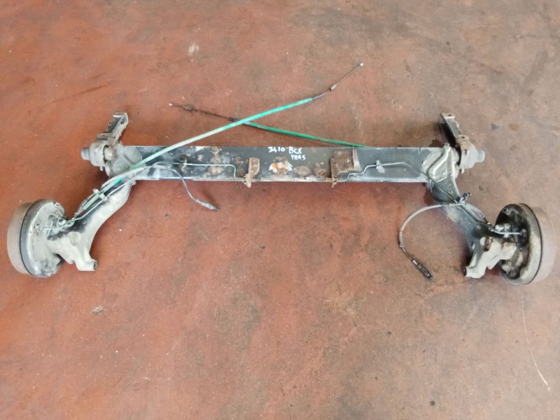 Recambio de puente trasero para renault megane i classic (la0/1_) 1.9 dci (la05, la1f) referencia OEM IAM   TAMBOR/ABS