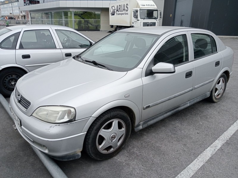 opel astra g hatchback (t98) del año 2000