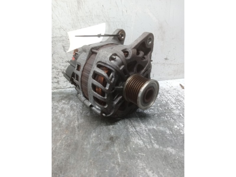 Recambio de alternador para dacia sandero ii tce 90 (b8m1, b8ma) referencia OEM IAM 231005300R YH12S341 