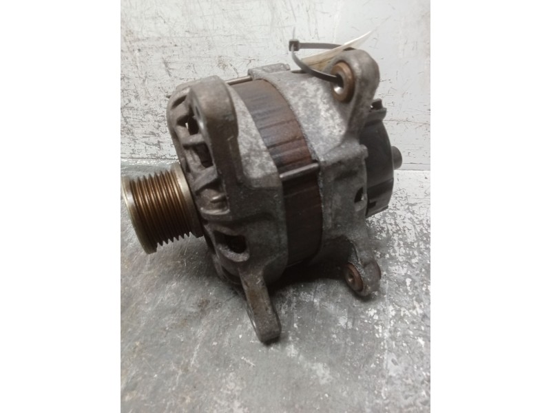 Recambio de alternador para dacia sandero ii tce 90 (b8m1, b8ma) referencia OEM IAM 231005300R YH12S341 