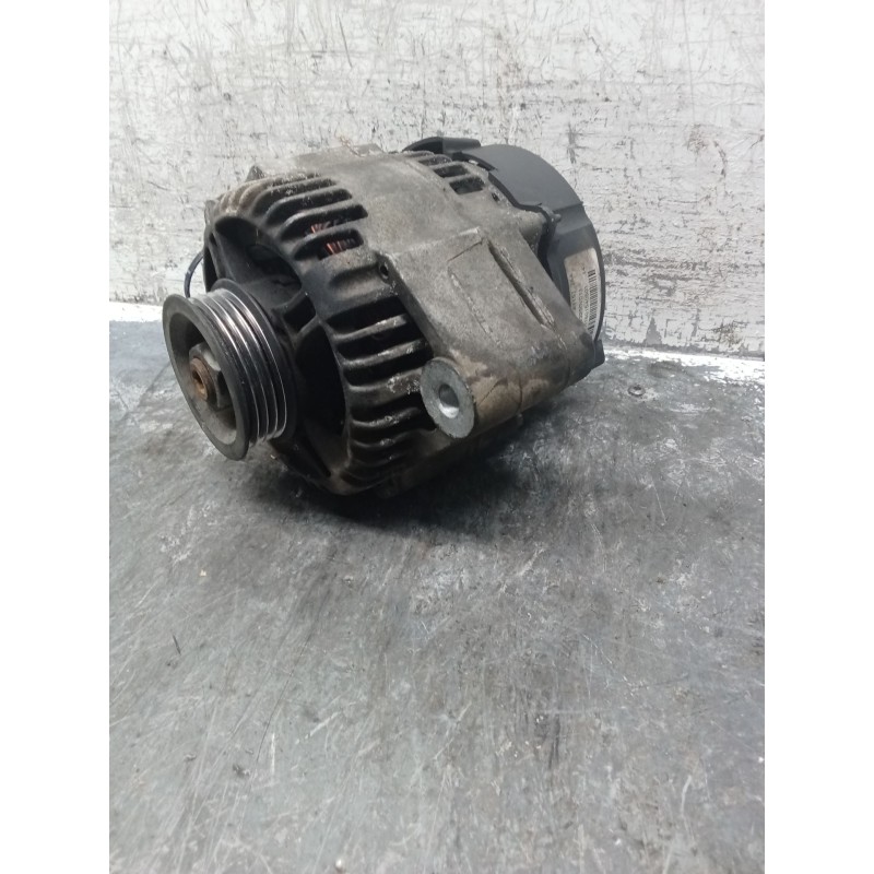 Recambio de alternador para smart fortwo coupé (450) 0.7 (450.352, 450.332) referencia OEM IAM 63321658 0003250V011 