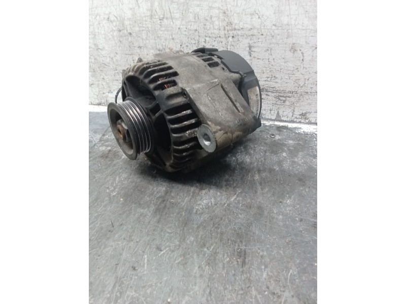 Recambio de alternador para smart fortwo coupé (450) 0.7 (450.352, 450.332) referencia OEM IAM 63321658 0003250V011 