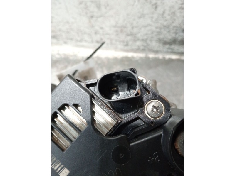 Recambio de alternador para iveco daily vi caja/chasis 33s14, 35s14, 35c14 referencia OEM IAM 5802266117 0125811138 