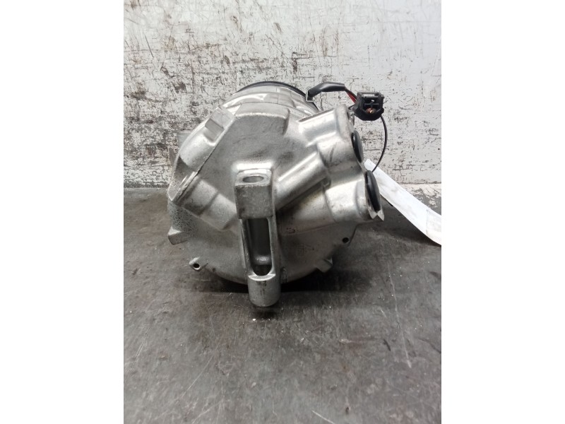 Recambio de compresor aire acondicionado para renault espace iv (jk0/1_) 2.0 dci (jk02, jk03) referencia OEM IAM 2763000Q0A  