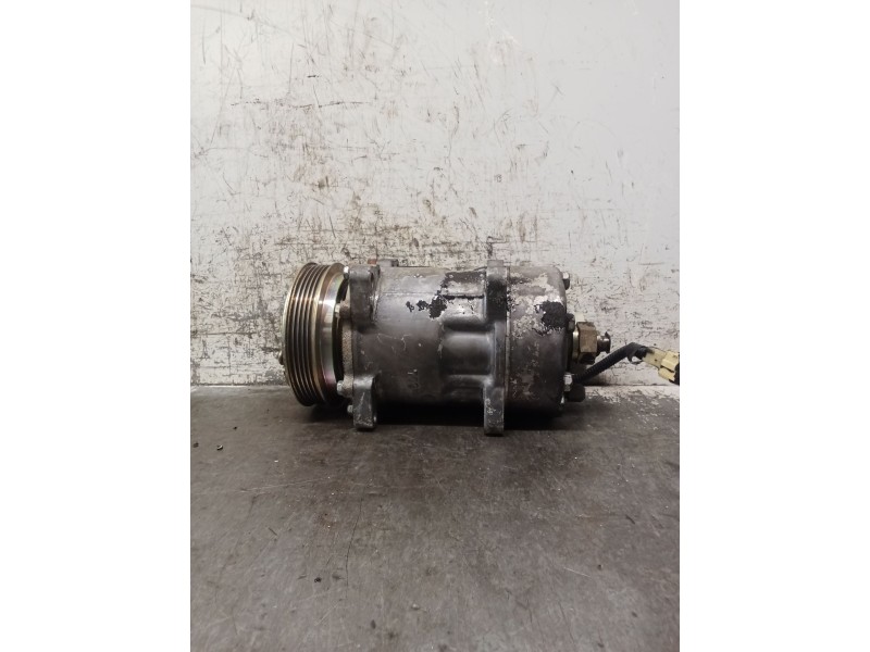 Recambio de compresor aire acondicionado para peugeot 405 i (15b) 1.8 turbo diesel referencia OEM IAM   