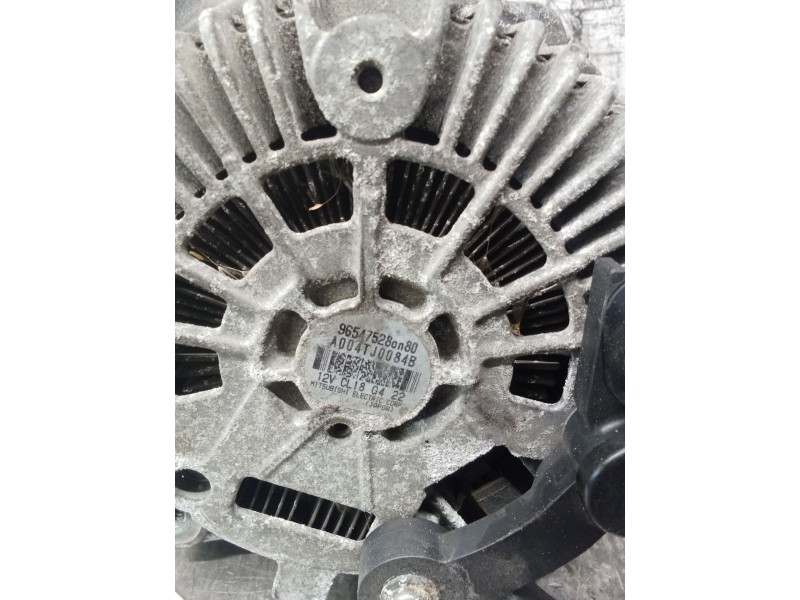 Recambio de alternador para peugeot 407 (6d_) 2.0 hdi 135 (6drhrh, 6drhre, 6drhrg, 6drhrj) referencia OEM IAM 98547528 A004TJ008