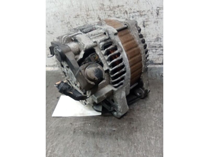 Recambio de alternador para peugeot 407 (6d_) 2.0 hdi 135 (6drhrh, 6drhre, 6drhrg, 6drhrj) referencia OEM IAM 98547528 A004TJ008