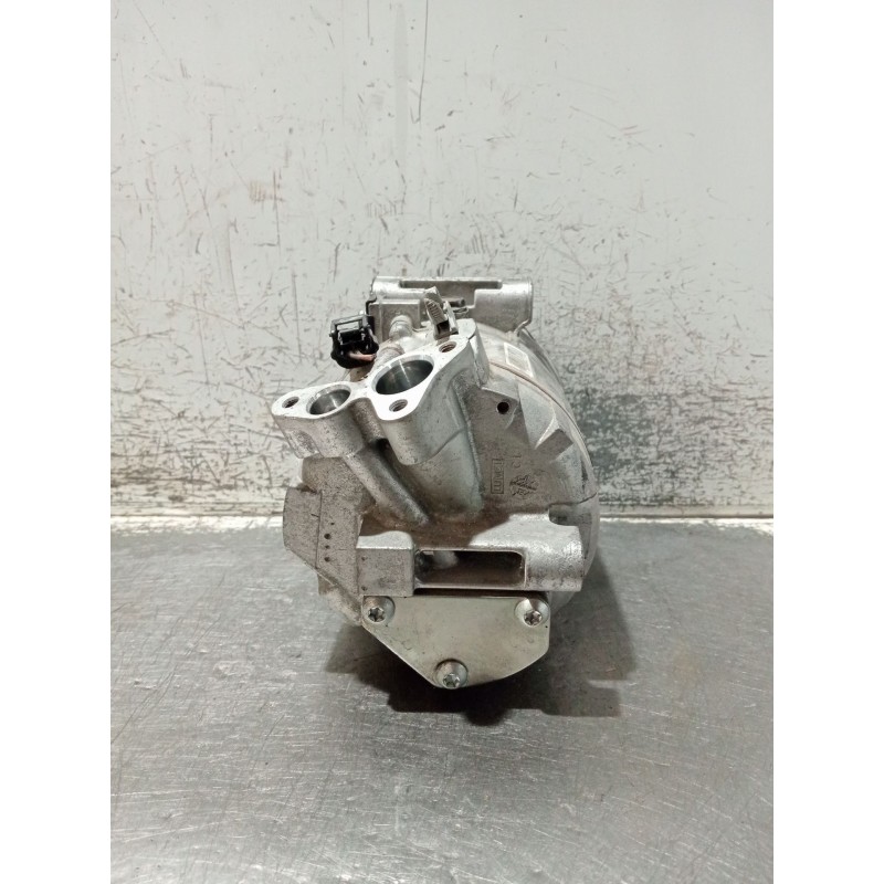 Recambio de compresor aire acondicionado para renault master iii furgoneta (fv) 2.3 dci 110 fwd (fv0r, fv0w) referencia OEM IAM 