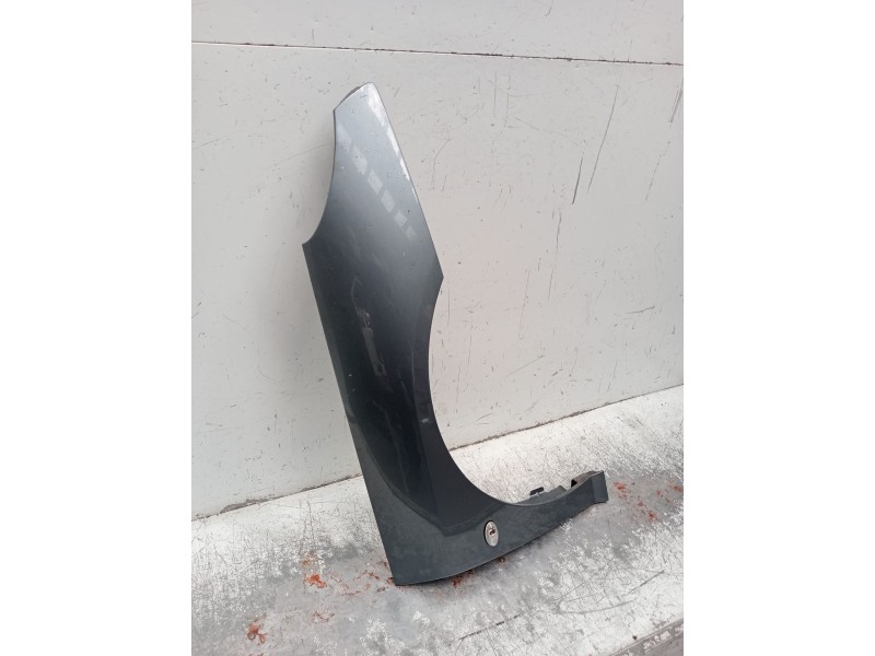 Recambio de aleta delantera derecha para peugeot 407 sw (6e_, 6d_) 2.0 hdi 135 referencia OEM IAM   