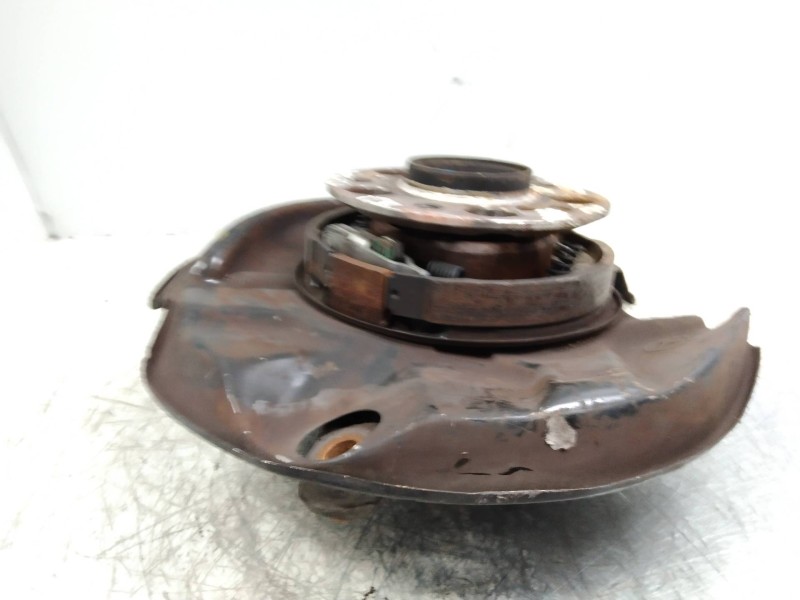 Recambio de mangueta trasera izquierda para mercedes clase c (w202) berlina 1.8 16v cat referencia OEM IAM   